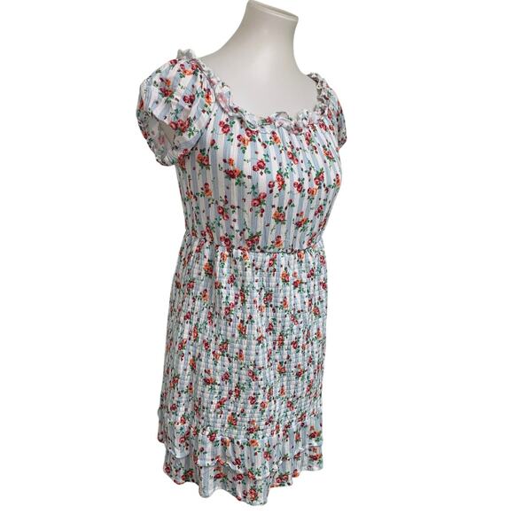 Peach Love Dresses & Skirts - Peach Love California Womens Medium Striped Floral Short Sleeve Smocked Dress